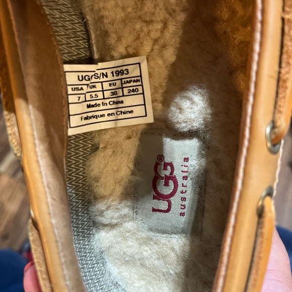 Ugh Ashdale Red Patent Leather Tan Sheepskin Duck Rain Shoe Boot Winter Snow - Picture 5 of 5